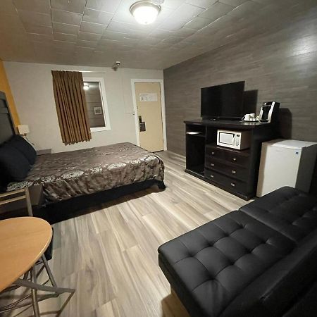 Minnedosa Valley Motor Lodge מראה חיצוני תמונה