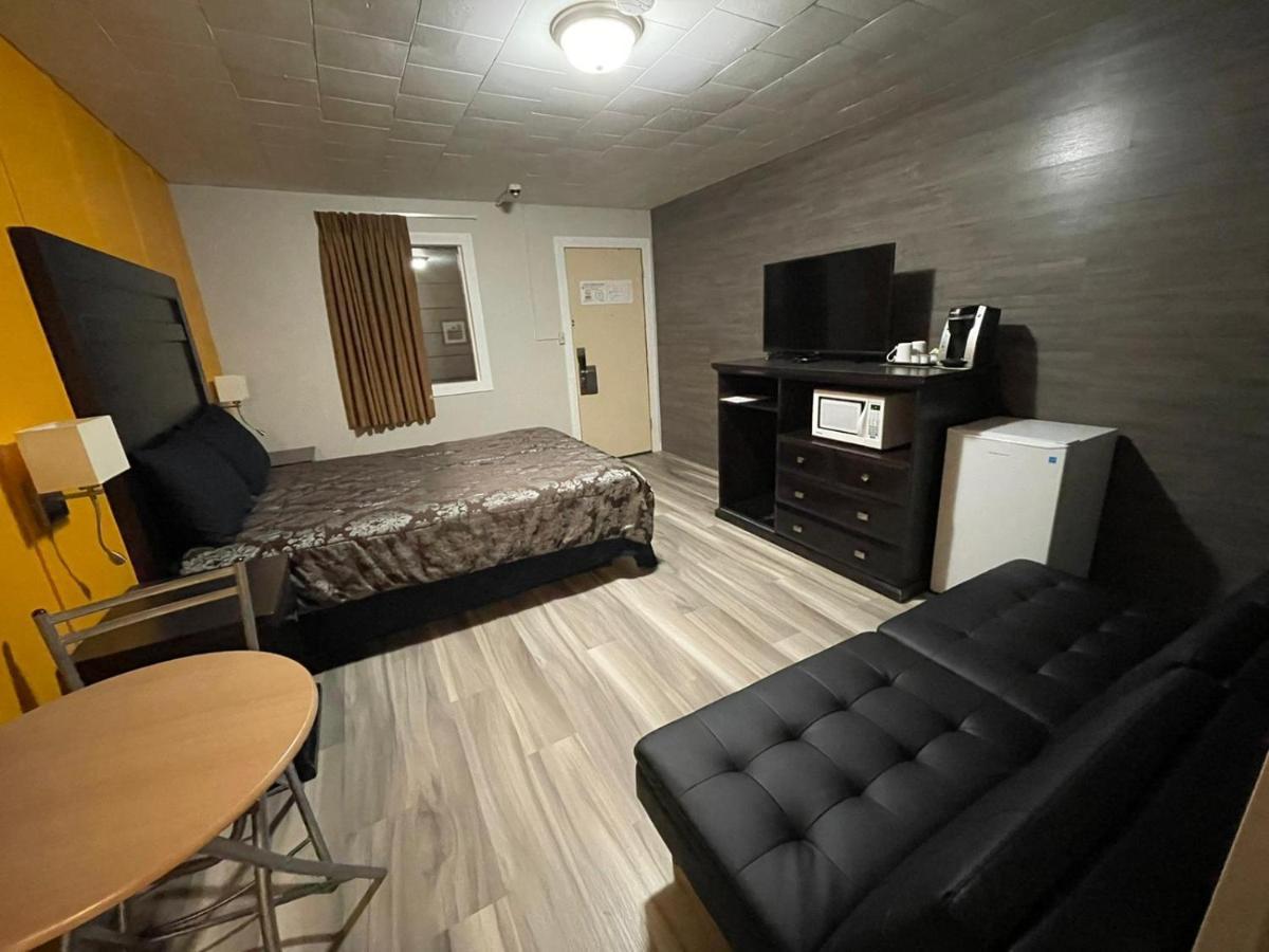 Minnedosa Valley Motor Lodge מראה חיצוני תמונה